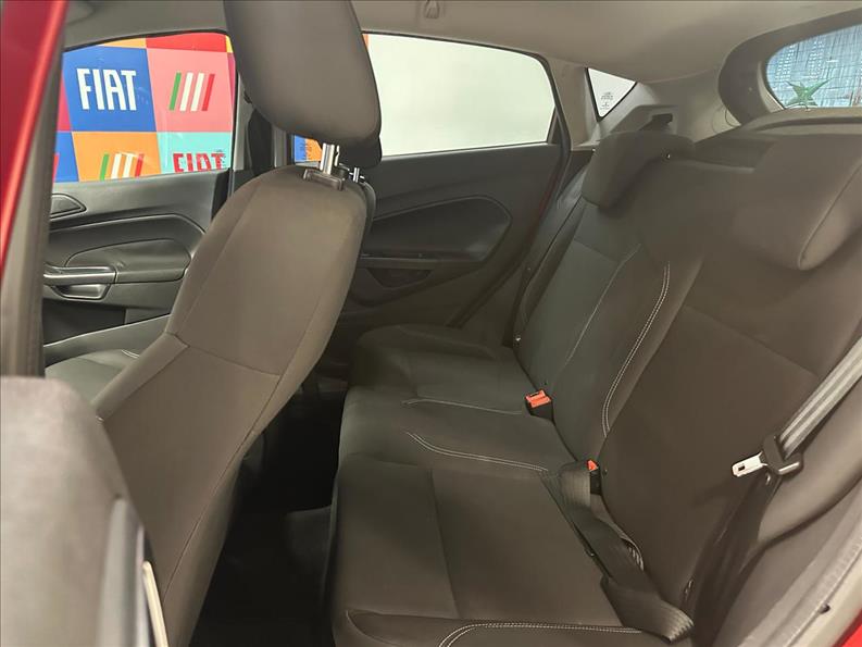  FIESTA  1.6 SE Hatch 16V 11