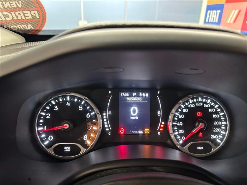  RENEGADE  1.8 16V Sport 7
