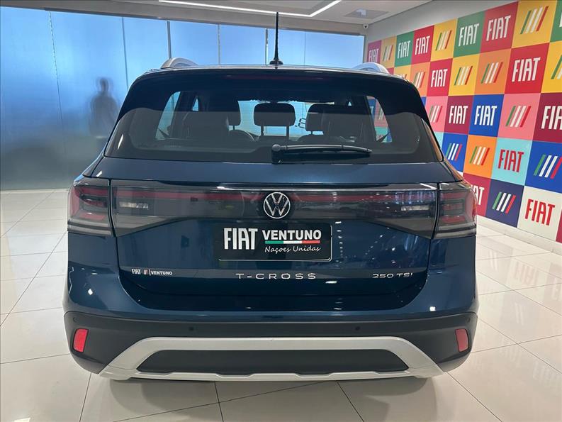  T-CROSS  1.4 250 TSI Highline 4