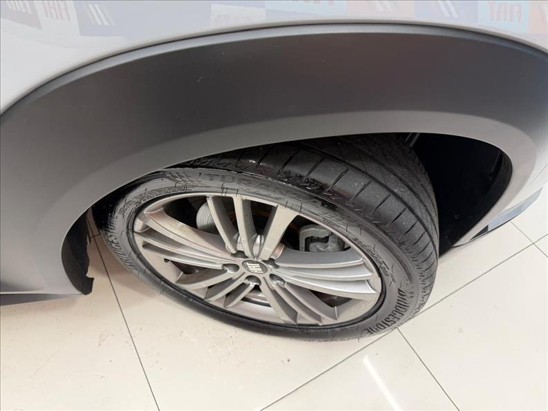  FASTBACK  1.0 Turbo 200 13
