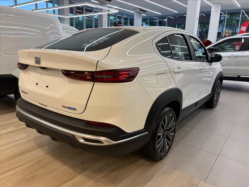  FASTBACK  1.0 Turbo 200 Hybrid Audace 5