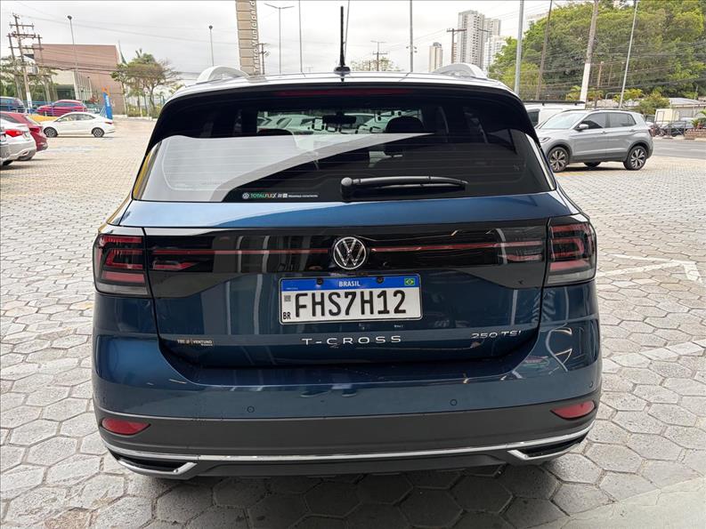  T-CROSS  1.4 250 TSI Highline 4