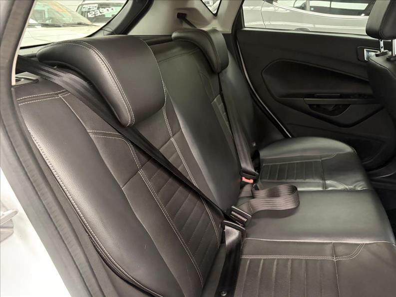  FIESTA  1.5 SE Hatch 16V 11