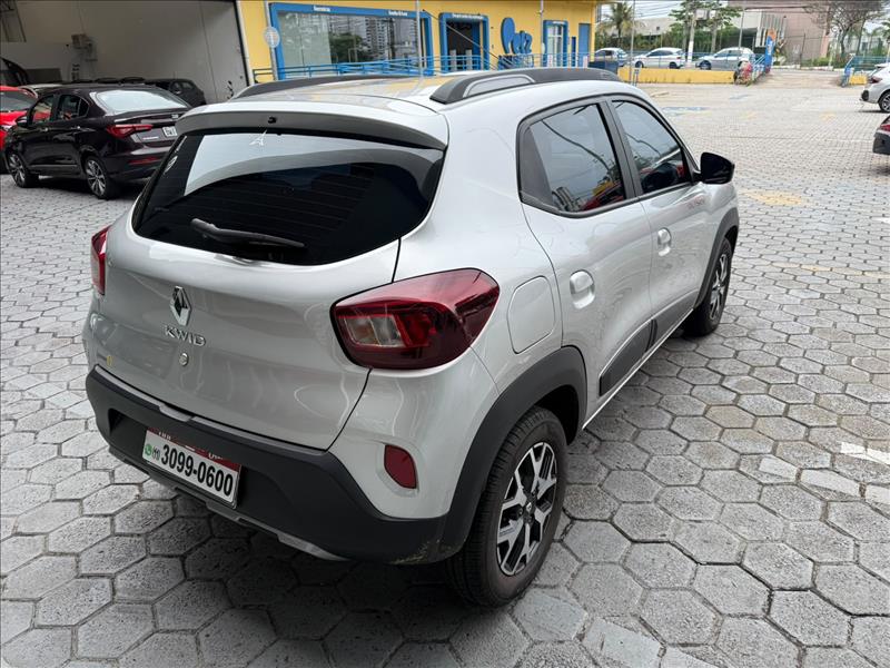  KWID  1.0 12V SCE Outsider 4
