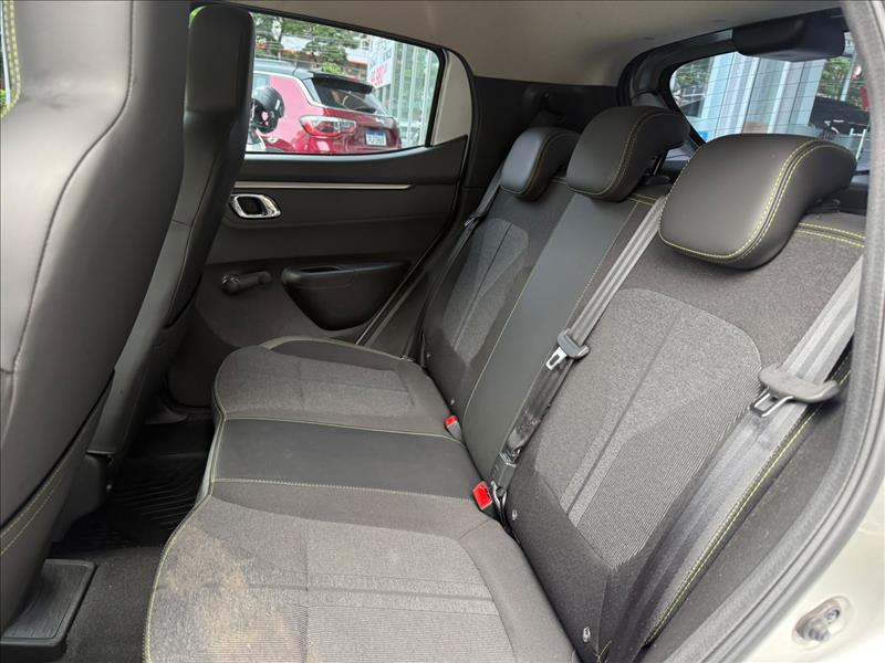  KWID  1.0 12V SCE Outsider 10