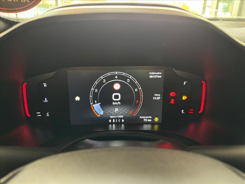  RENEGADE  1.3 T270 Turbo Longitude 8