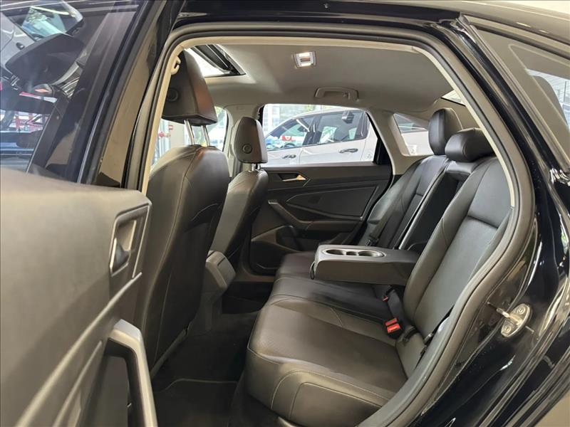  JETTA  1.4 250 TSI Comfortline 13