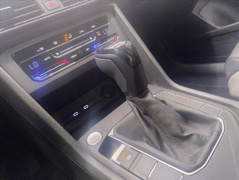  TAOS  1.4 250 TSI Comfortline 15