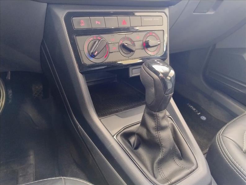  T-CROSS  1.0 200 TSI Sense 14