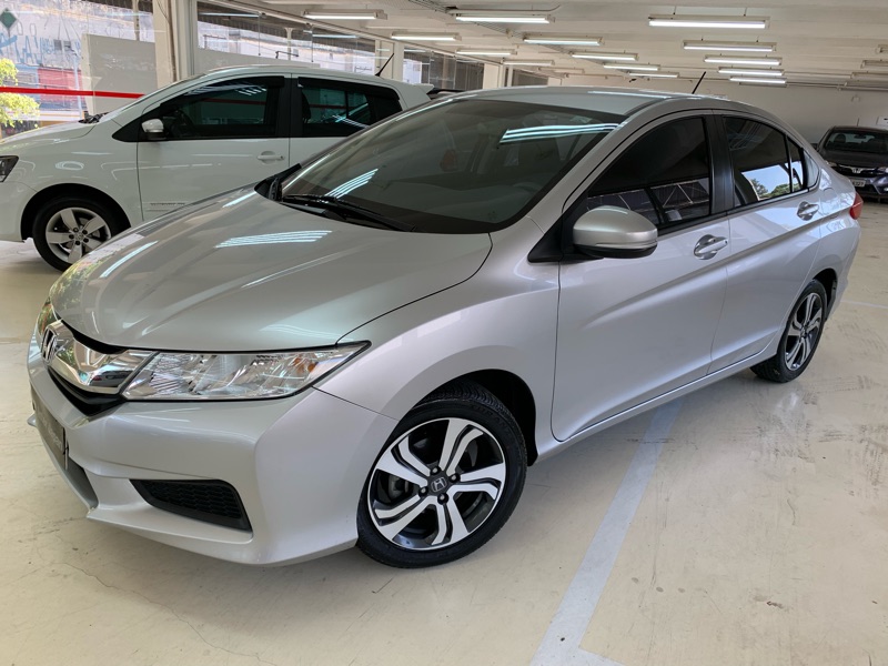 Carros seminovos em HONDA CITY SEDAN (N.GERACAO)LXCVT 1.5 16V(FLEX)