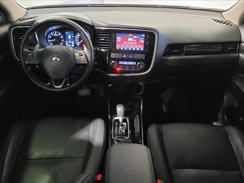 Mitsubishi-OUTLANDER-2.0 Comfort 16V