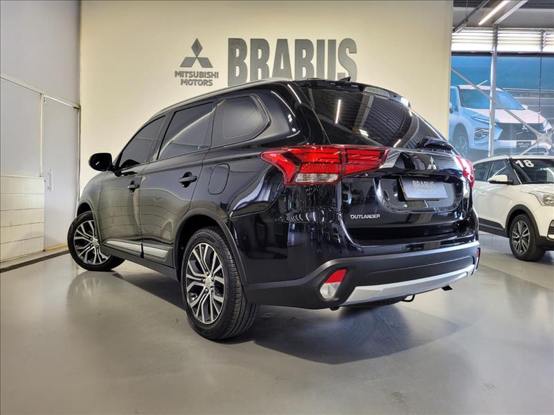 Mitsubishi-OUTLANDER-2.0 Comfort 16V