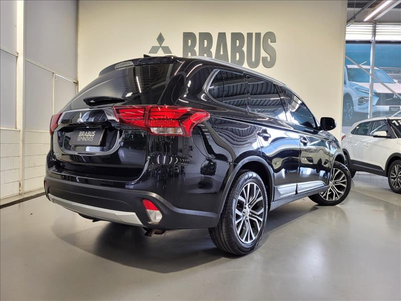 Mitsubishi-OUTLANDER-2.0 Comfort 16V