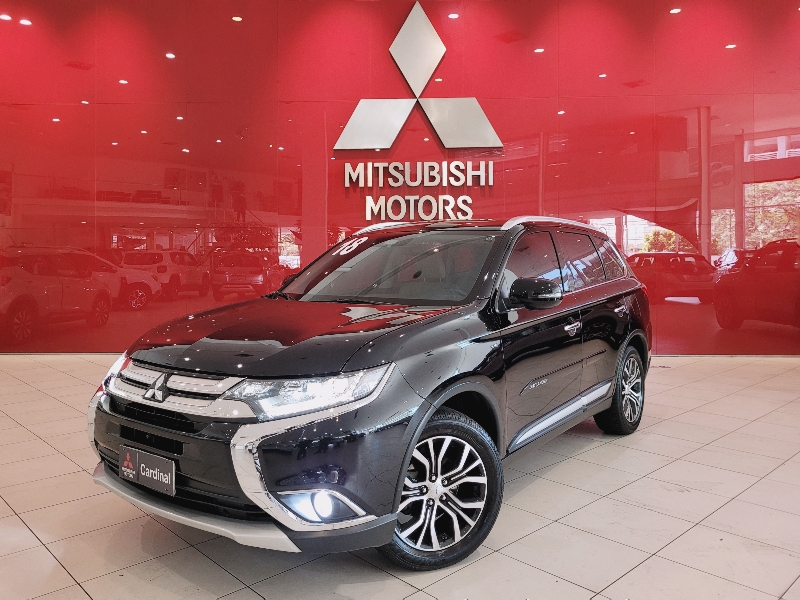 OUTLANDER 3.0 GT 4X4 V6 24V OUTLANDER 3.0 GT 4X4 V6 24V
