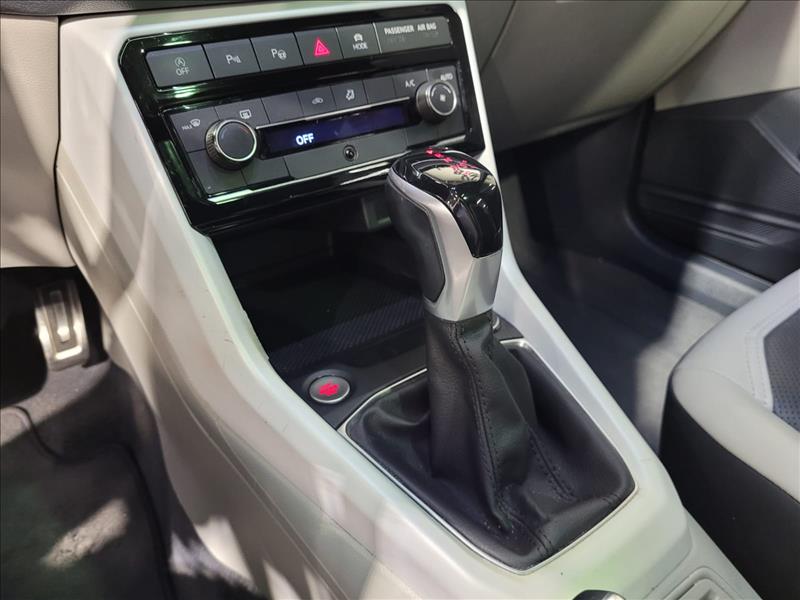 VW - Volkswagen-T-CROSS-1.4 250 TSI Highline