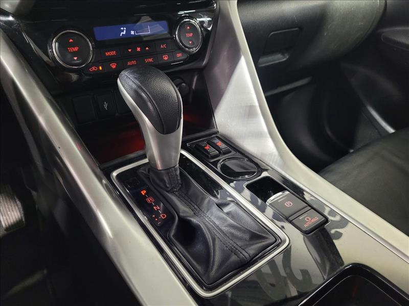 Mitsubishi-ECLIPSE CROSS-1.5 Mivec Turbo Hpe-s
