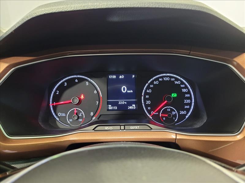 VW - Volkswagen-T-CROSS-1.0 200 TSI Comfortline