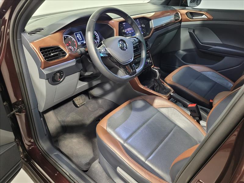 VW - Volkswagen-T-CROSS-1.0 200 TSI Comfortline