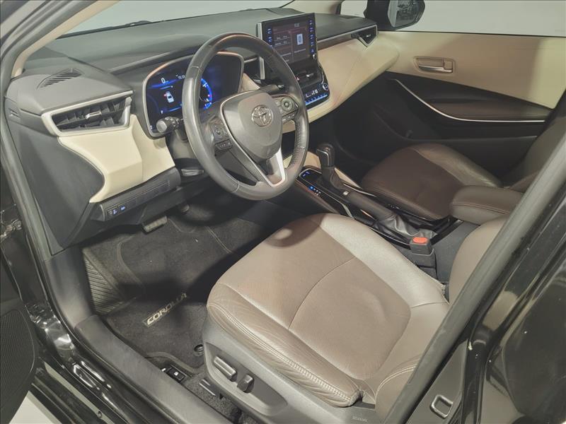 Toyota-COROLLA-1.8 VVT-I Hybrid Altis