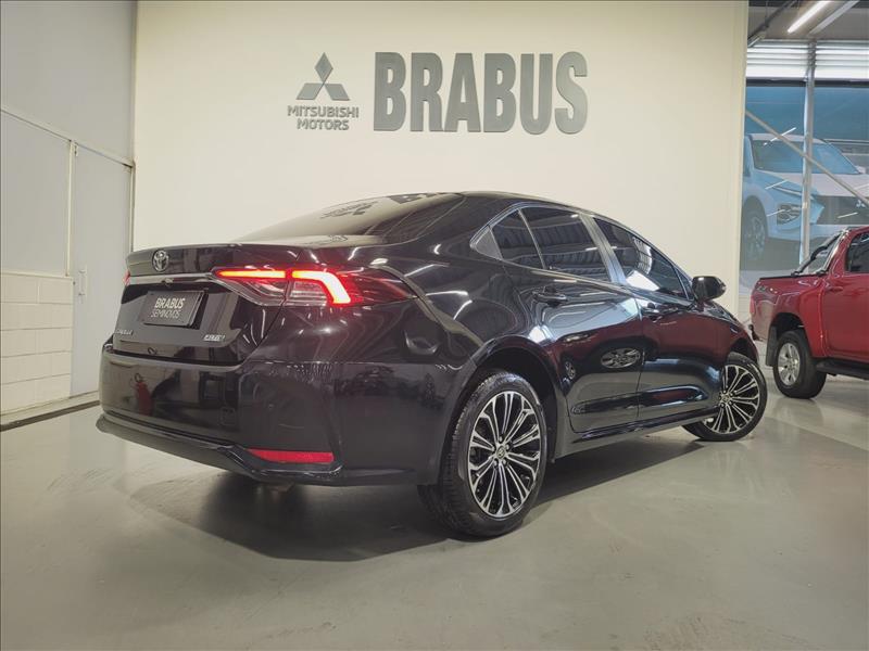 Toyota-COROLLA-1.8 VVT-I Hybrid Altis