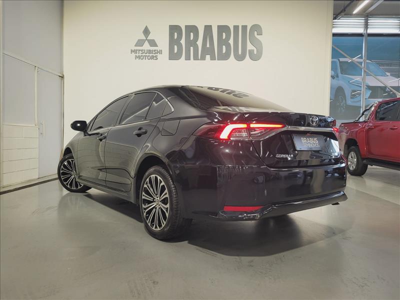 Toyota-COROLLA-1.8 VVT-I Hybrid Altis