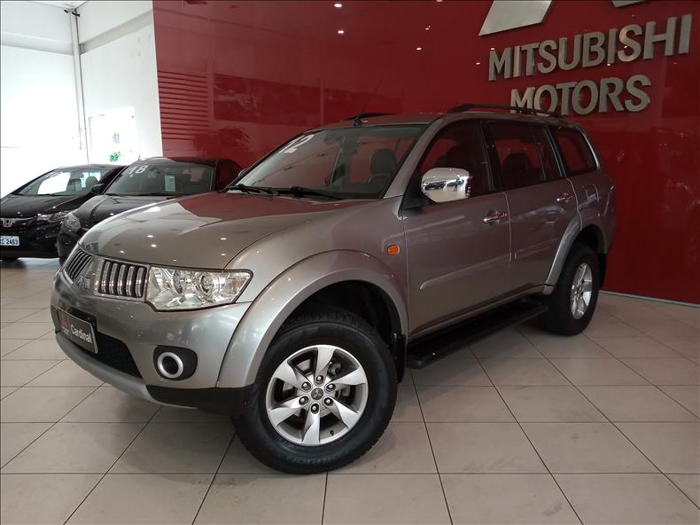 PAJERO DAKAR 3.5 HPE 7 Lugares 4X4 V6 24V PAJERO DAKAR 3.5 HPE 7 Lugares 4X4 V6 24V