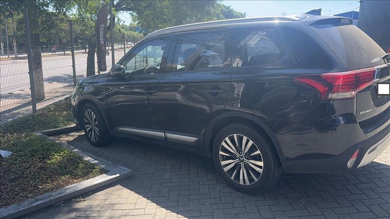 Mitsubishi-OUTLANDER-2.0 Mivec HPE