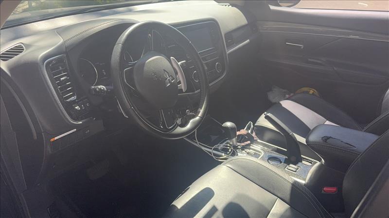 Mitsubishi-OUTLANDER-2.0 Mivec HPE