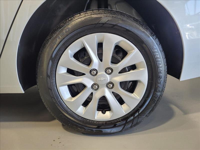 GM - Chevrolet-ONIX-1.0 Plus LT