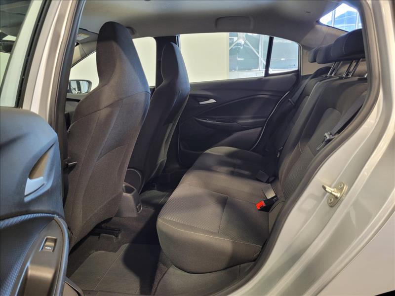 GM - Chevrolet-ONIX-1.0 Plus LT