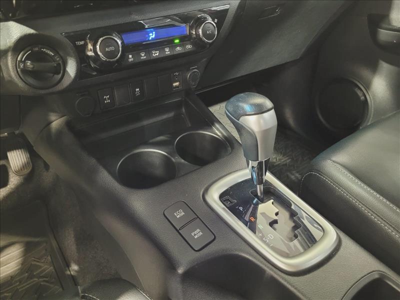 Toyota-HILUX-2.8 SRV 4X4 CD 16V