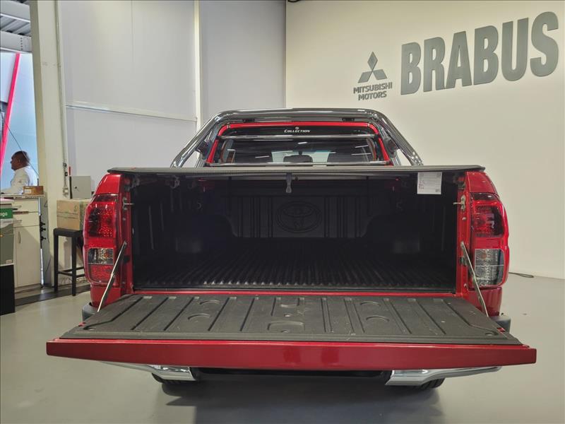 Toyota-HILUX-2.8 SRV 4X4 CD 16V