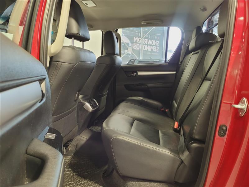 Toyota-HILUX-2.8 SRV 4X4 CD 16V