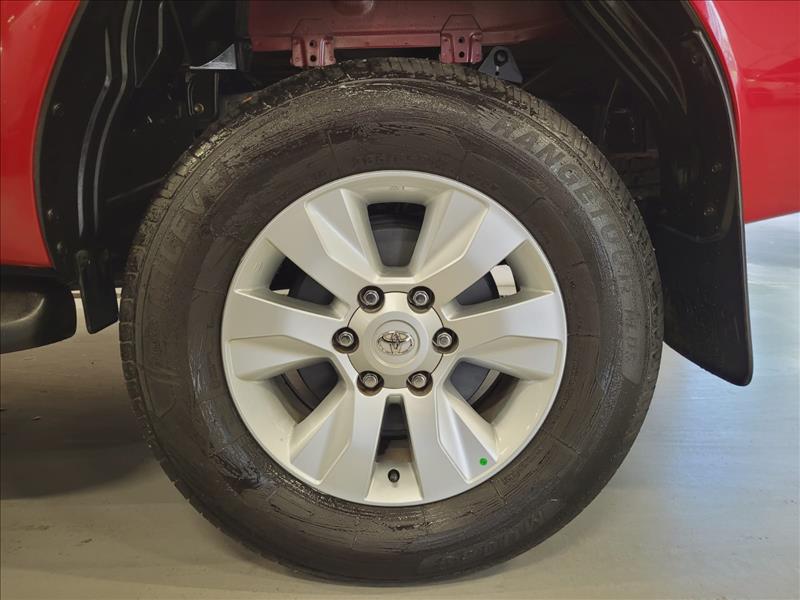 Toyota-HILUX-2.8 SRV 4X4 CD 16V