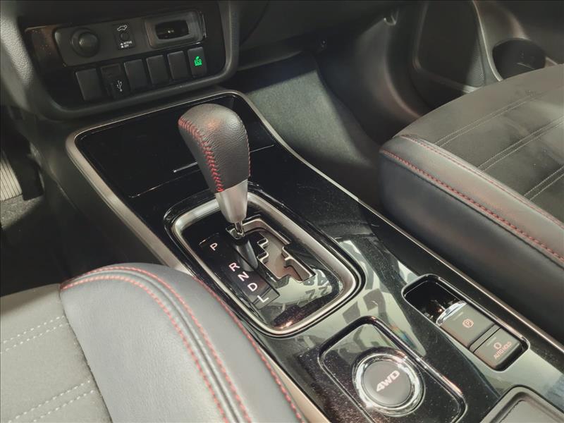 Mitsubishi-OUTLANDER-3.0 Mivec V6 Hpe-s Black Edition AWD