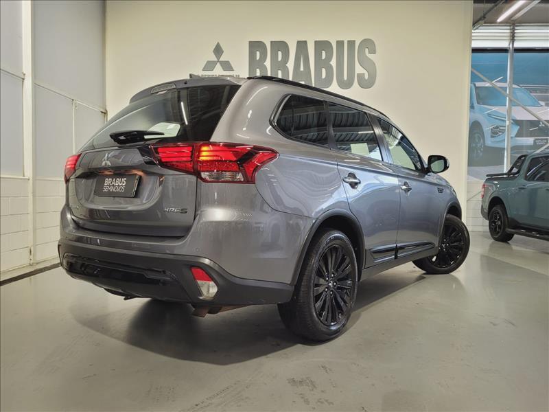 Mitsubishi-OUTLANDER-3.0 Mivec V6 Hpe-s Black Edition AWD