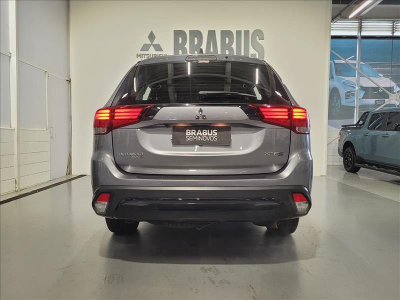 Mitsubishi-OUTLANDER-3.0 Mivec V6 Hpe-s Black Edition AWD