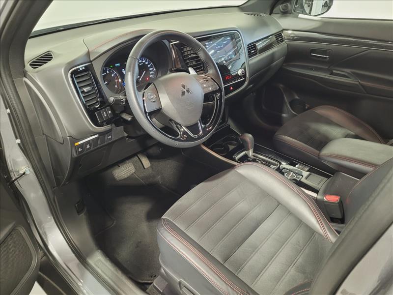 Mitsubishi-OUTLANDER-3.0 Mivec V6 Hpe-s Black Edition AWD