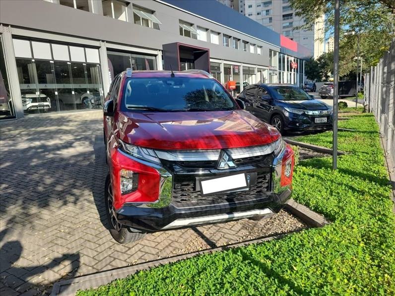 Mitsubishi-L200 TRITON-2.4 16V Turbo Sport Hpe-s CD 4X4