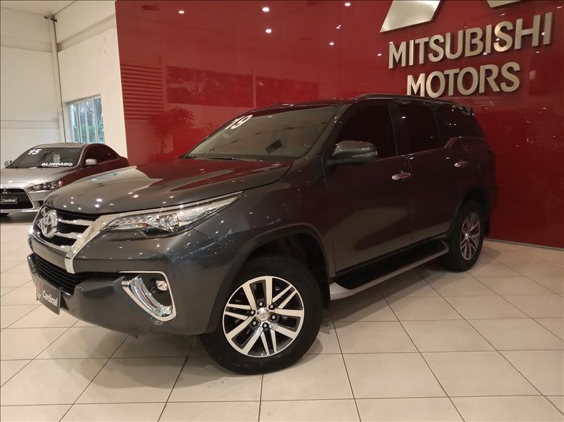 HILUX SW4 2.8 SRX 4X4 7 Lugares 16V Turbo Intercooler HILUX SW4 2.8 SRX 4X4 7 Lugares 16V Turbo Intercooler