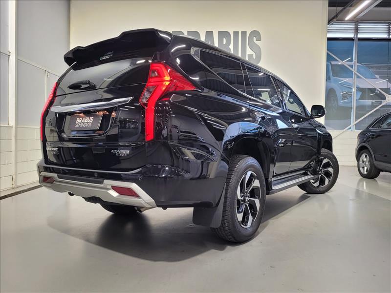 Mitsubishi-PAJERO SPORT-2.4 16V Mivec Turbo Hpe-s AWD