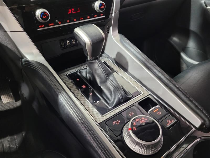 Mitsubishi-PAJERO SPORT-2.4 16V Mivec Turbo Hpe-s AWD