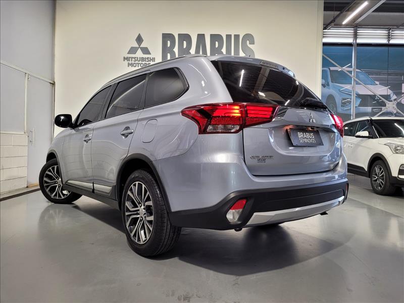 Mitsubishi-OUTLANDER-2.0 16V