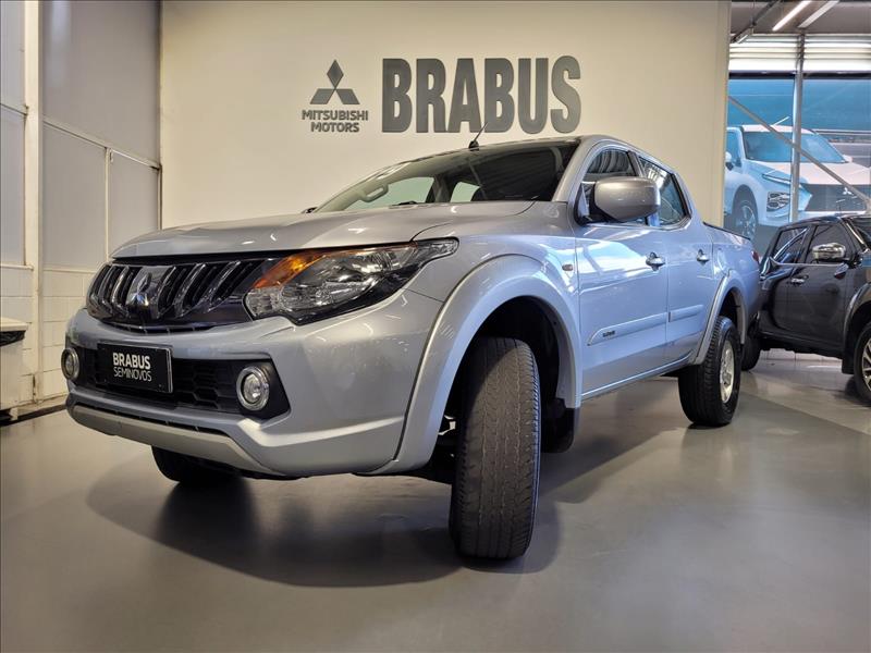 Mitsubishi-L200 TRITON-2.4 16V Turbo Sport GLS CD 4X4