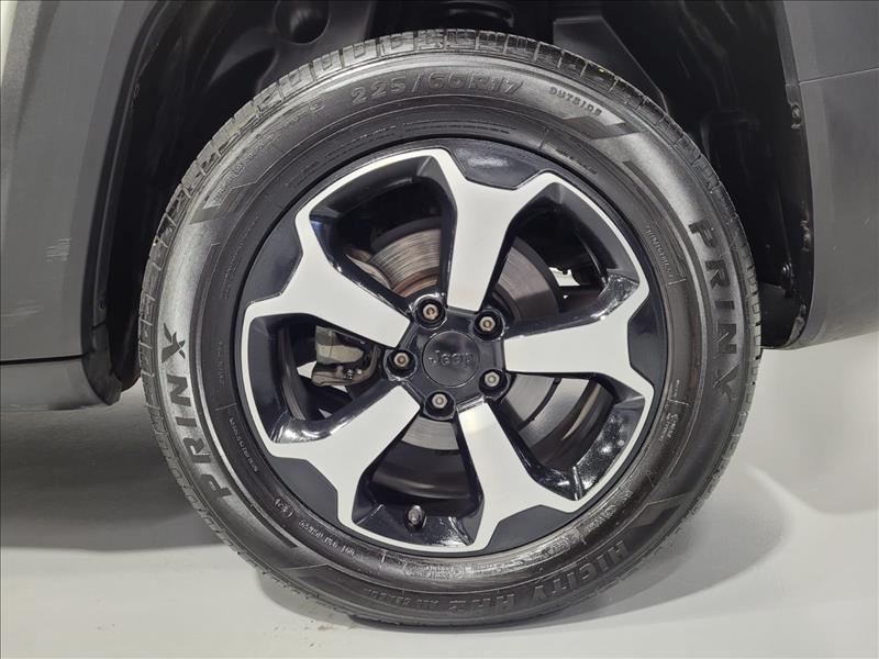 Jeep-RENEGADE-2.0 16V Turbo Trailhawk 4X4
