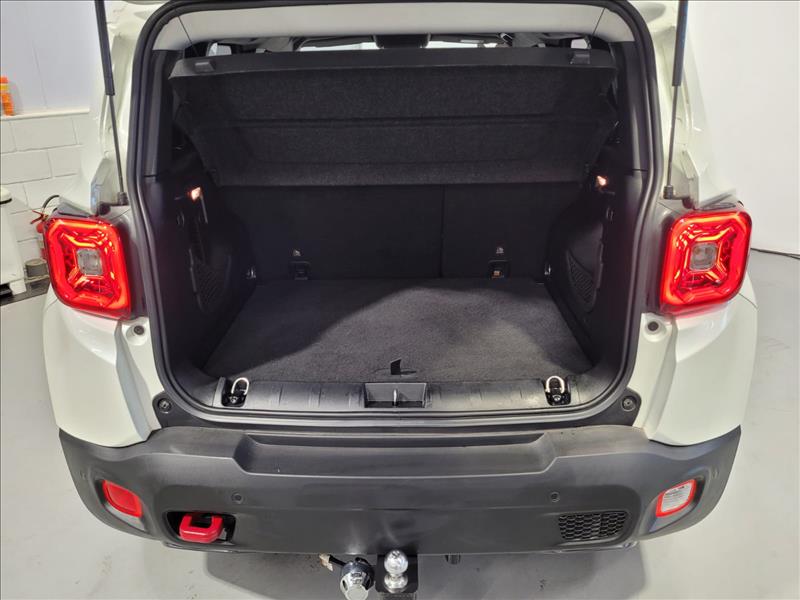Jeep-RENEGADE-2.0 16V Turbo Trailhawk 4X4