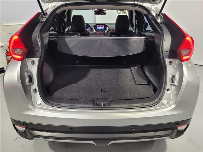 Mitsubishi-ECLIPSE CROSS-1.5 Mivec Turbo Hpe-s