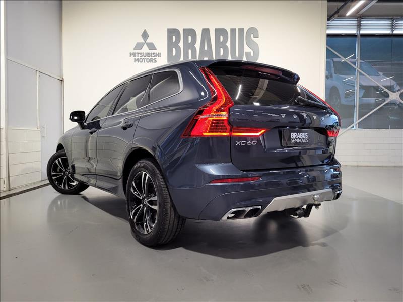 Volvo-XC60-2.0 T5 Momentum AWD Geartronic