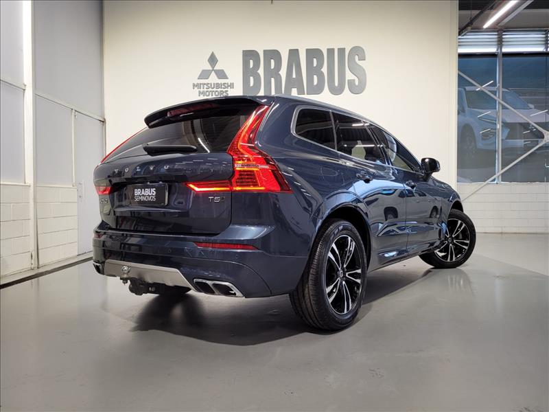 Volvo-XC60-2.0 T5 Momentum AWD Geartronic