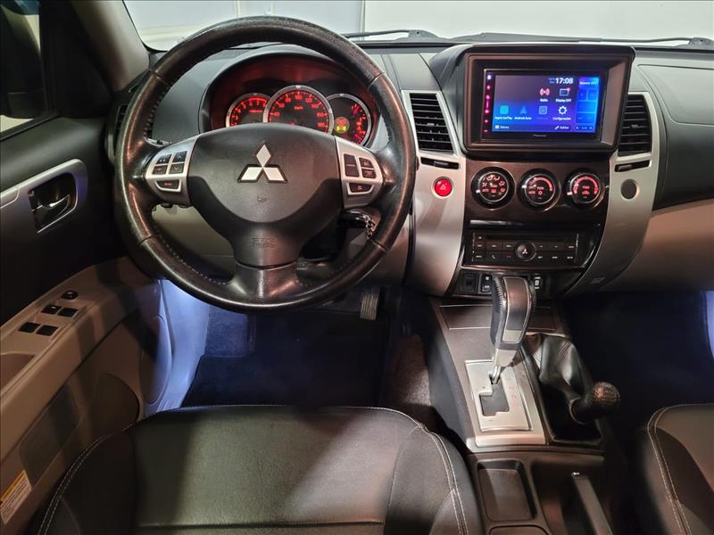 Mitsubishi-PAJERO-3.5 HPE 4X4 7 Lugares V6 24V